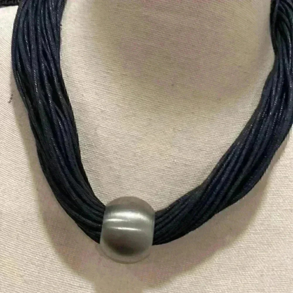 Necklace - Picture 3 of 4